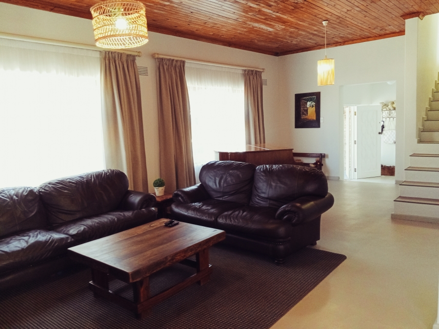 6 Bedroom Property for Sale in Bayview Western Cape
